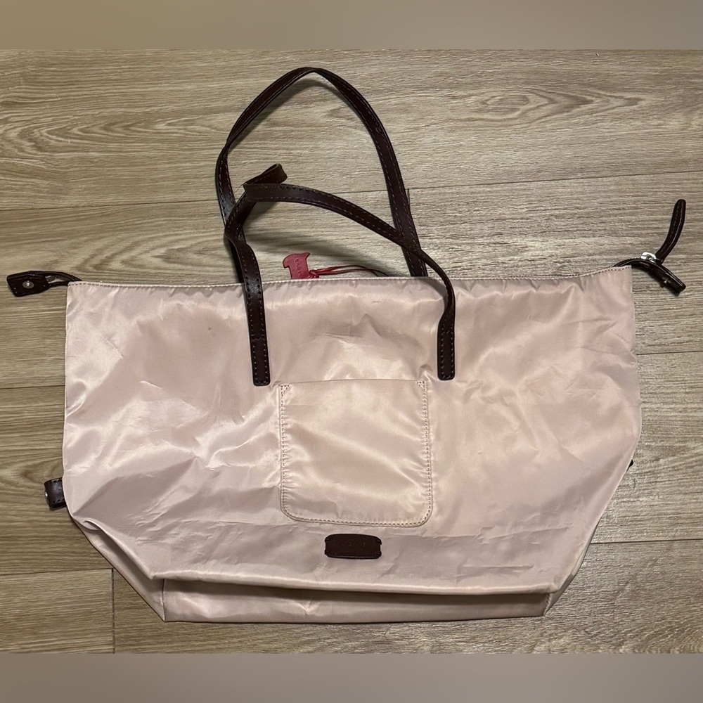 Radley London Holdall Overnight Bag - Picture 2 of 5